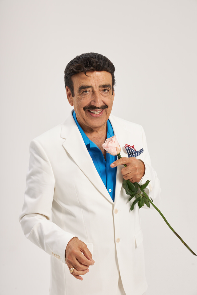 Hakkı Bulut Allianz studio shoot