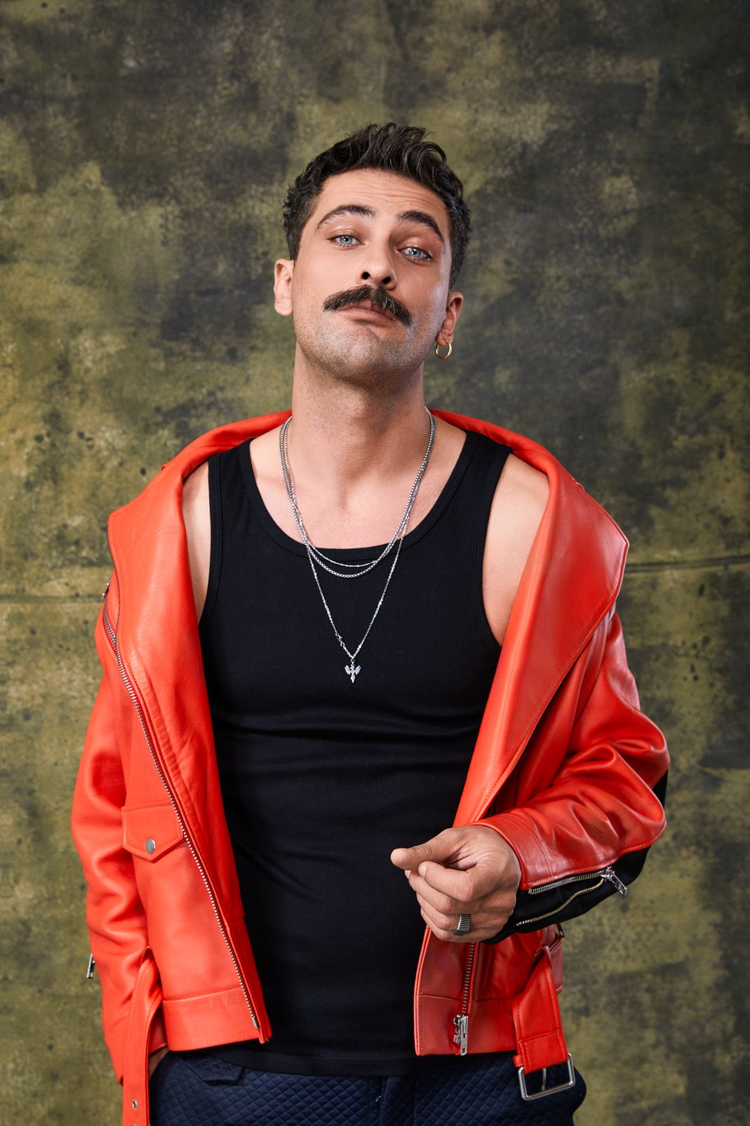 onur tuna 4