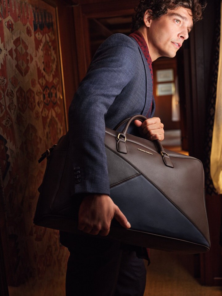 Pierre Cardin duruş