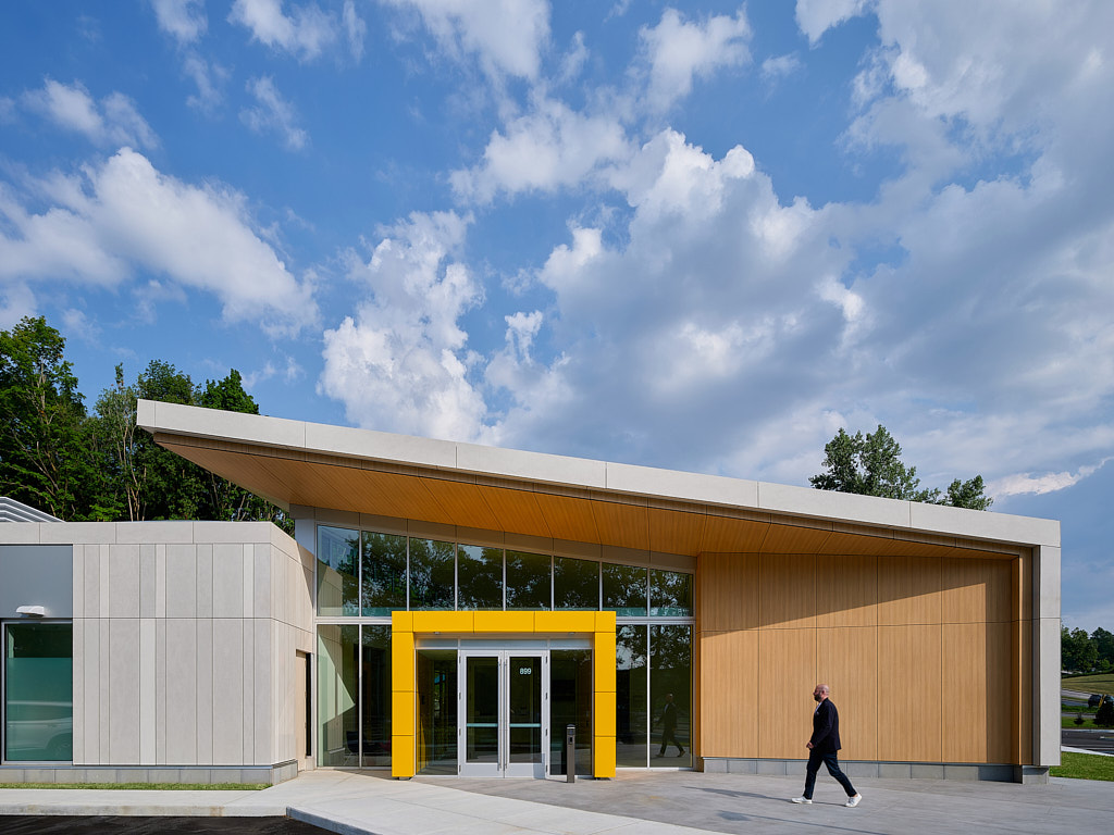 Sedat Yamak — Architecture Photography — Chicago Office Modern Architecture Photography Gensler Exterior.