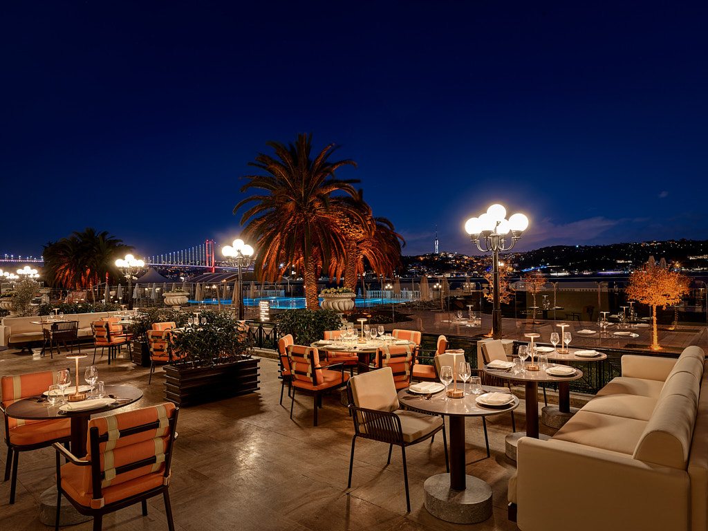 Sedat Yamak — Architecture Photography — Istanbul Restaurant Modern Architecture Photography Çırağan Exterior 1.