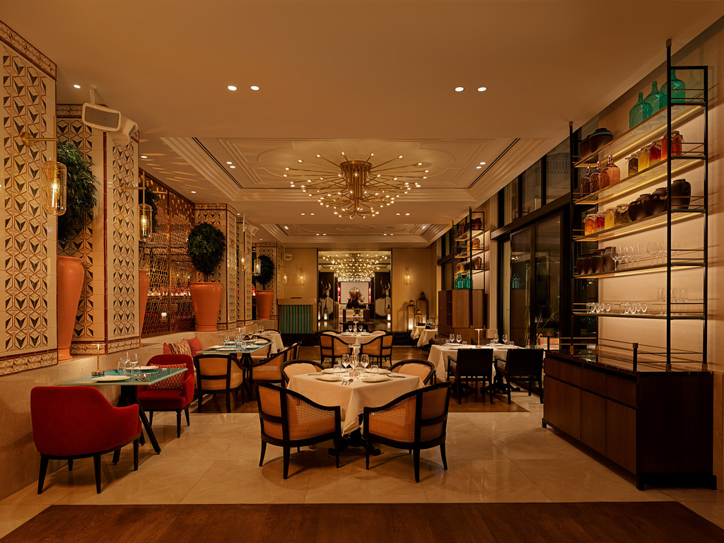 Sedat Yamak — Architecture Photography — Istanbul Restaurant Modern Architecture Photography Çırağan Interior 3.
