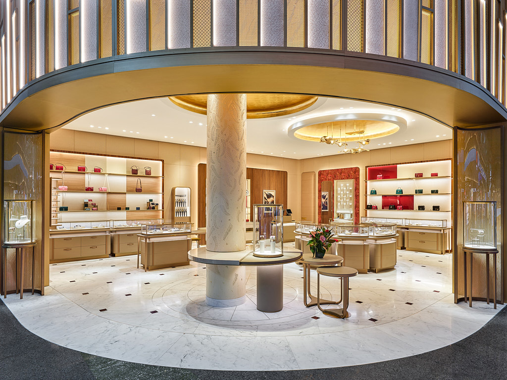 Sedat Yamak — Architecture Photography — Istanbul Store Modern Architecture Photography Cartier Exterior.