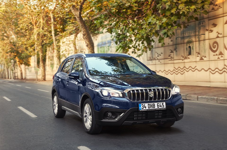 Suzuki S-Cross silüet