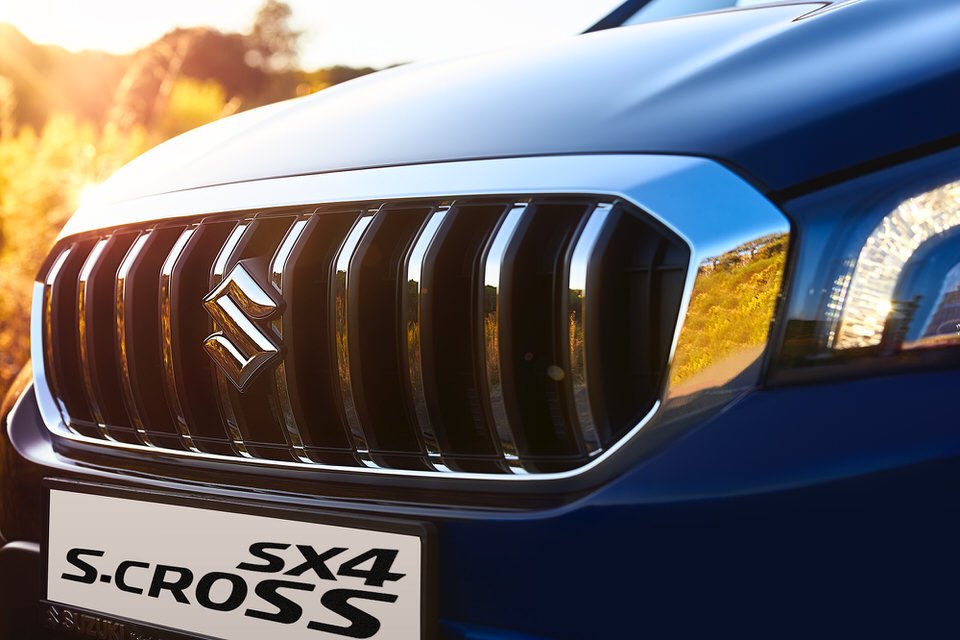 Suzuki S-Cross sunset